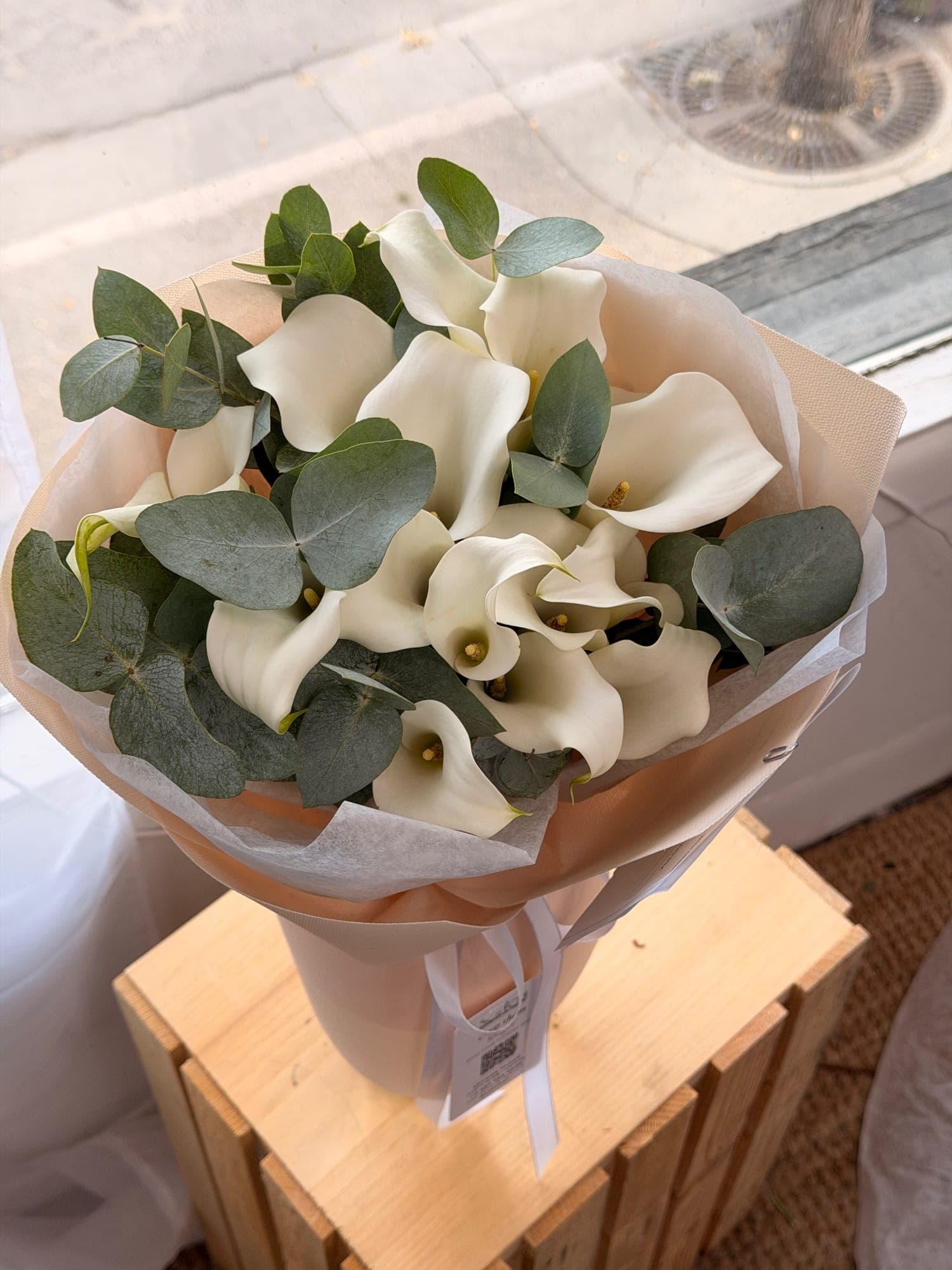 Mini Calla lilies with eucalyptus — calla lilies, Sofiori Calgary