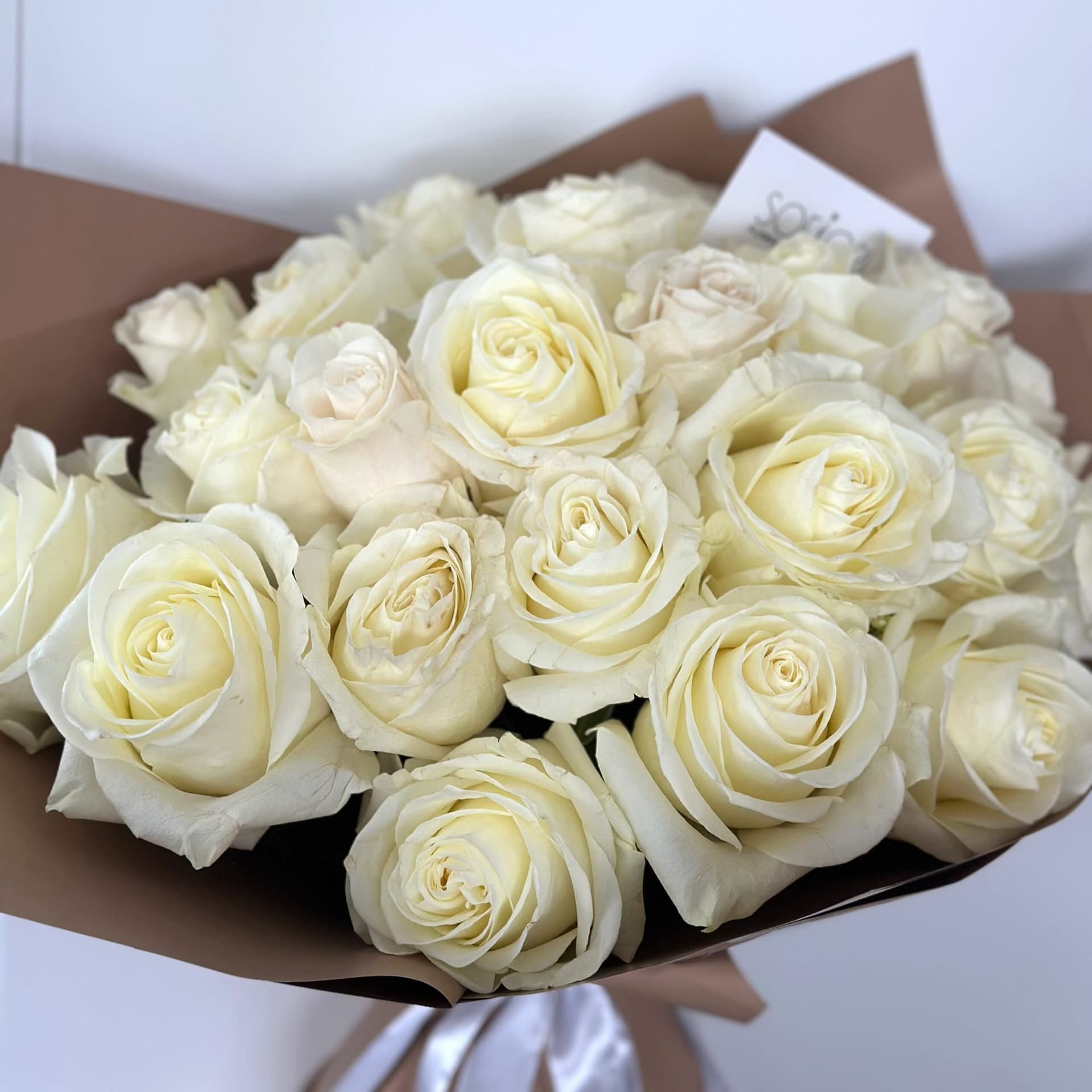 White Rose Bouquet — photo 3