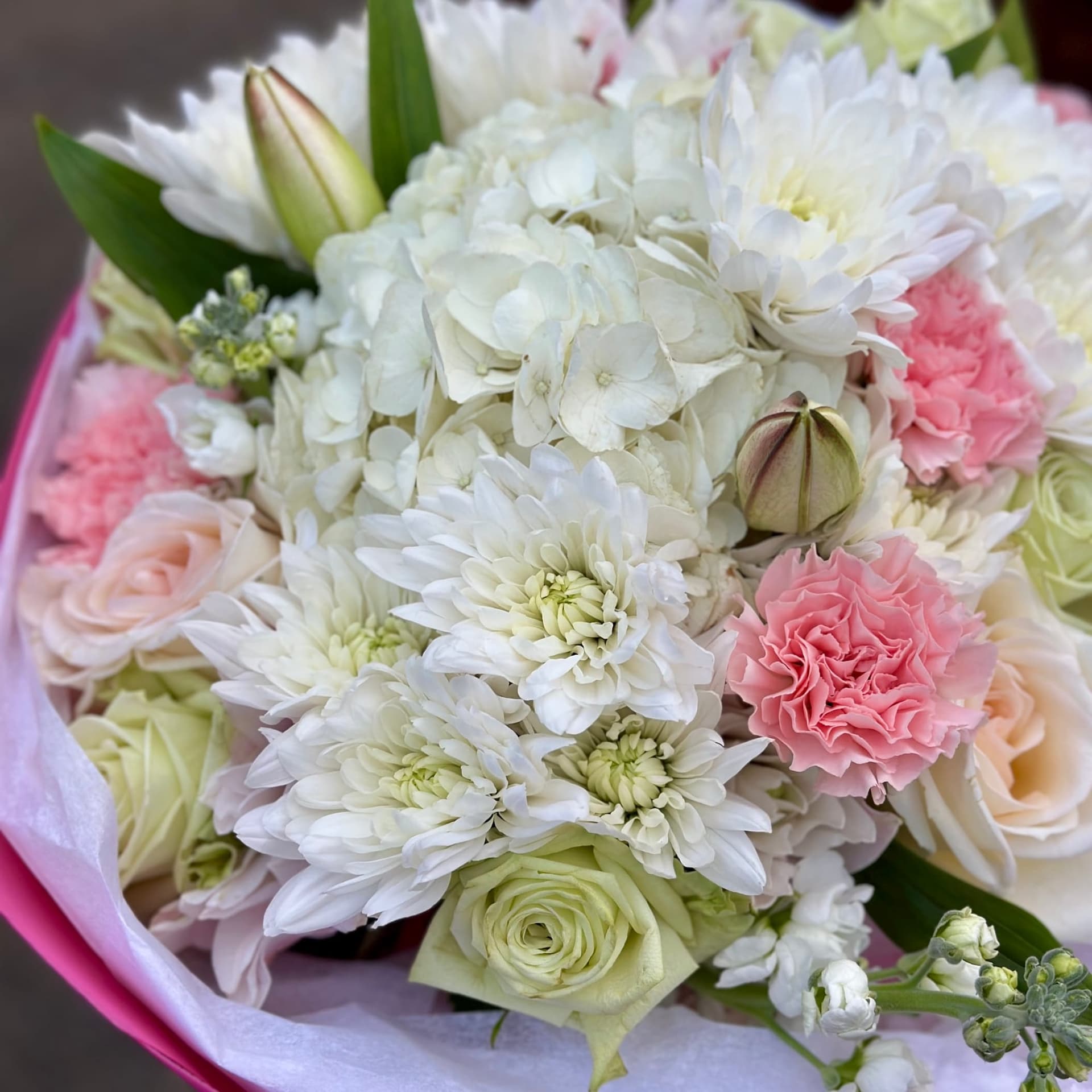 Lilies & Hydrangea — photo 2
