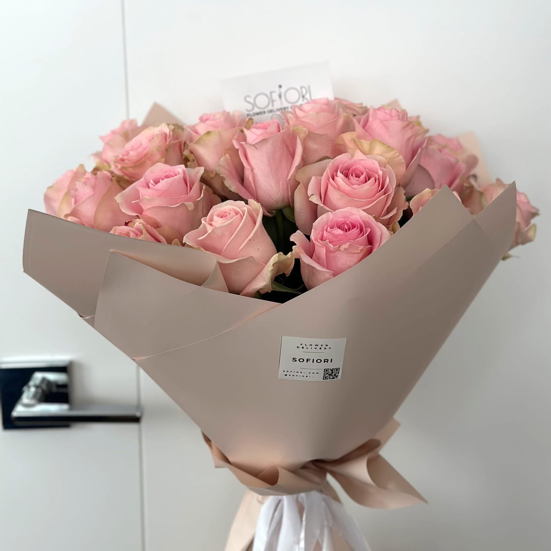 24 Pale Pink Roses