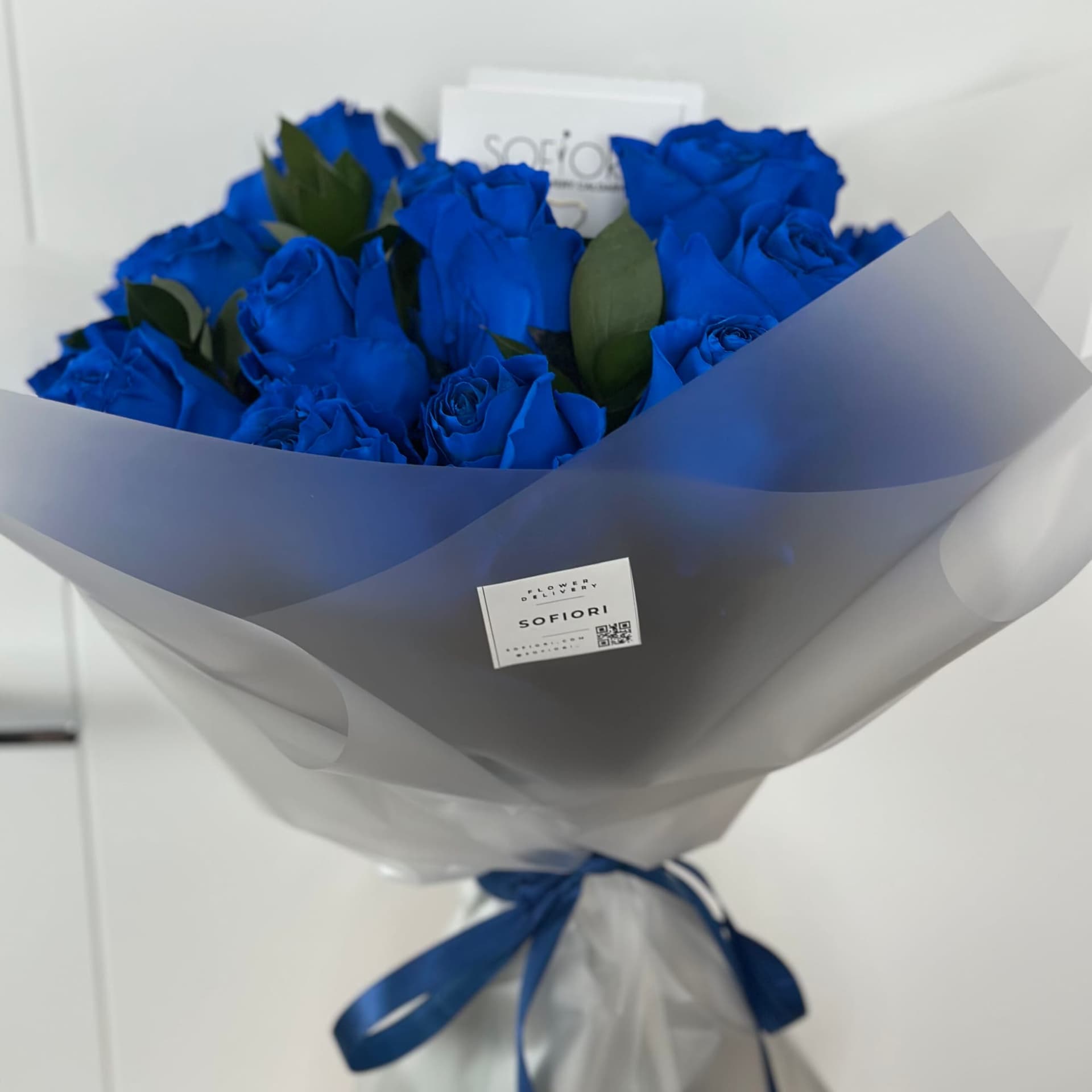 24 Royal Blue Roses
