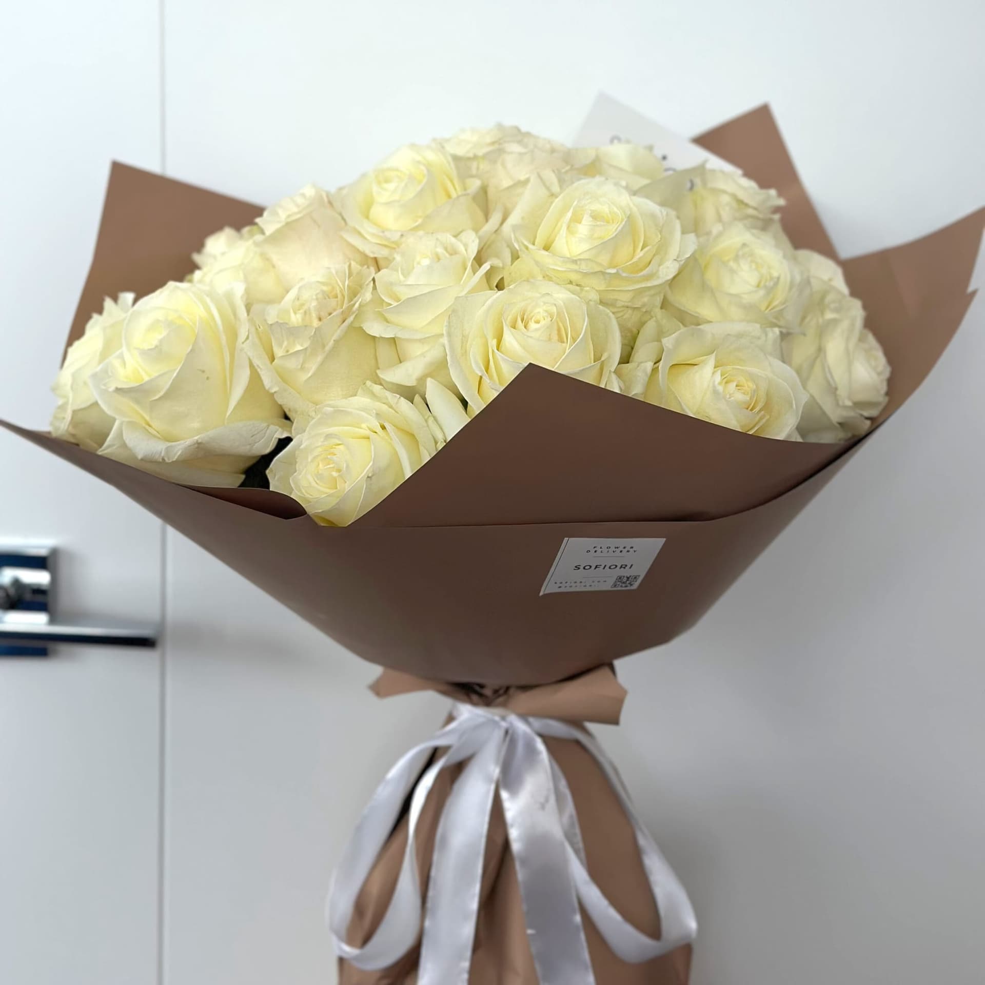 White Rose Bouquet — photo 2