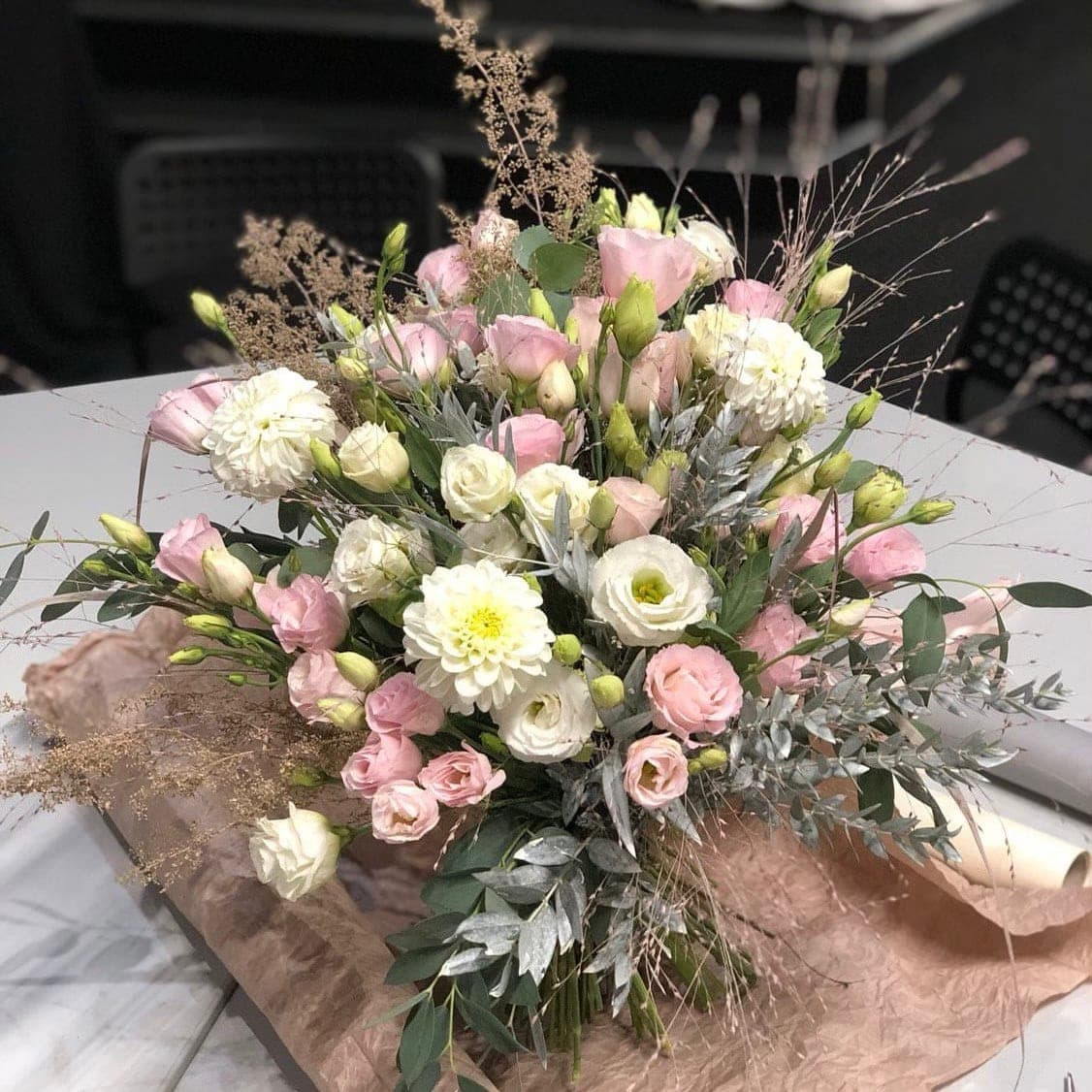 Bouquet with Lisianthus — photo 3