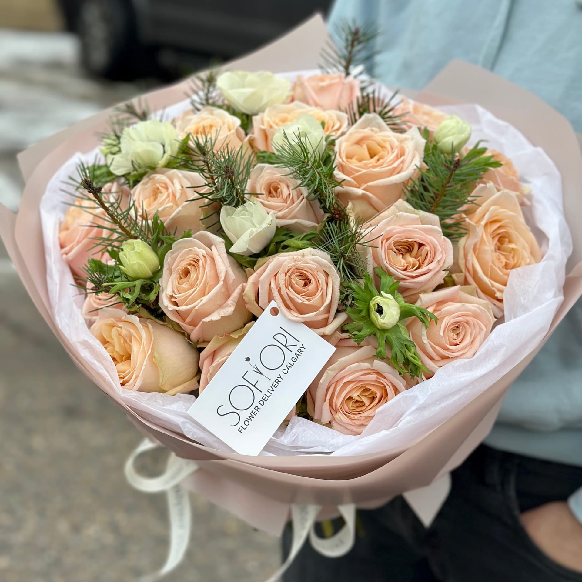 Roses & Anemones — photo 3