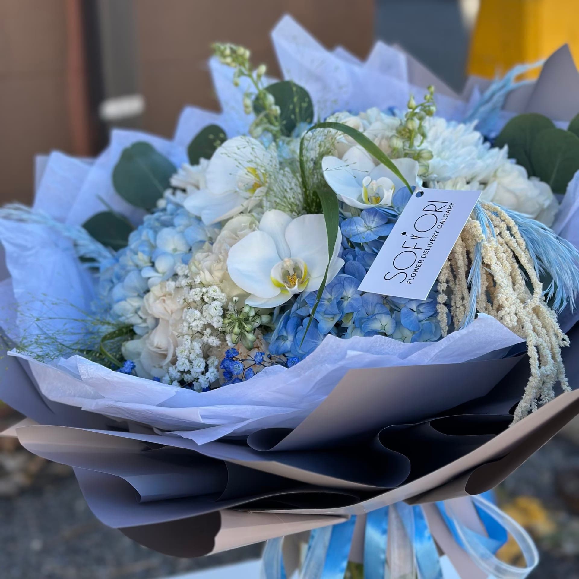 Blue Hydrangea with Orchids — photo 2