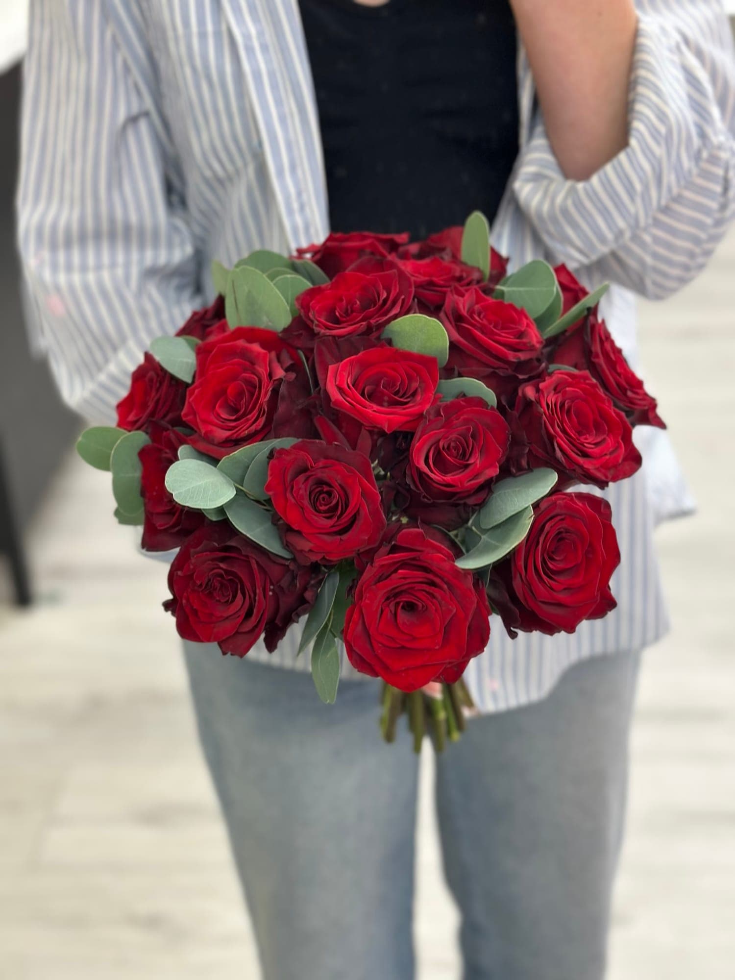 Red Roses Wedding Bouquet — photo 3