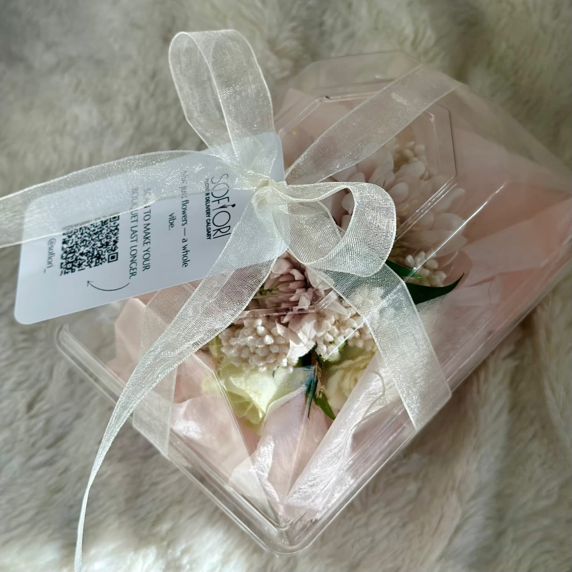 Wrist Corsage — photo 3