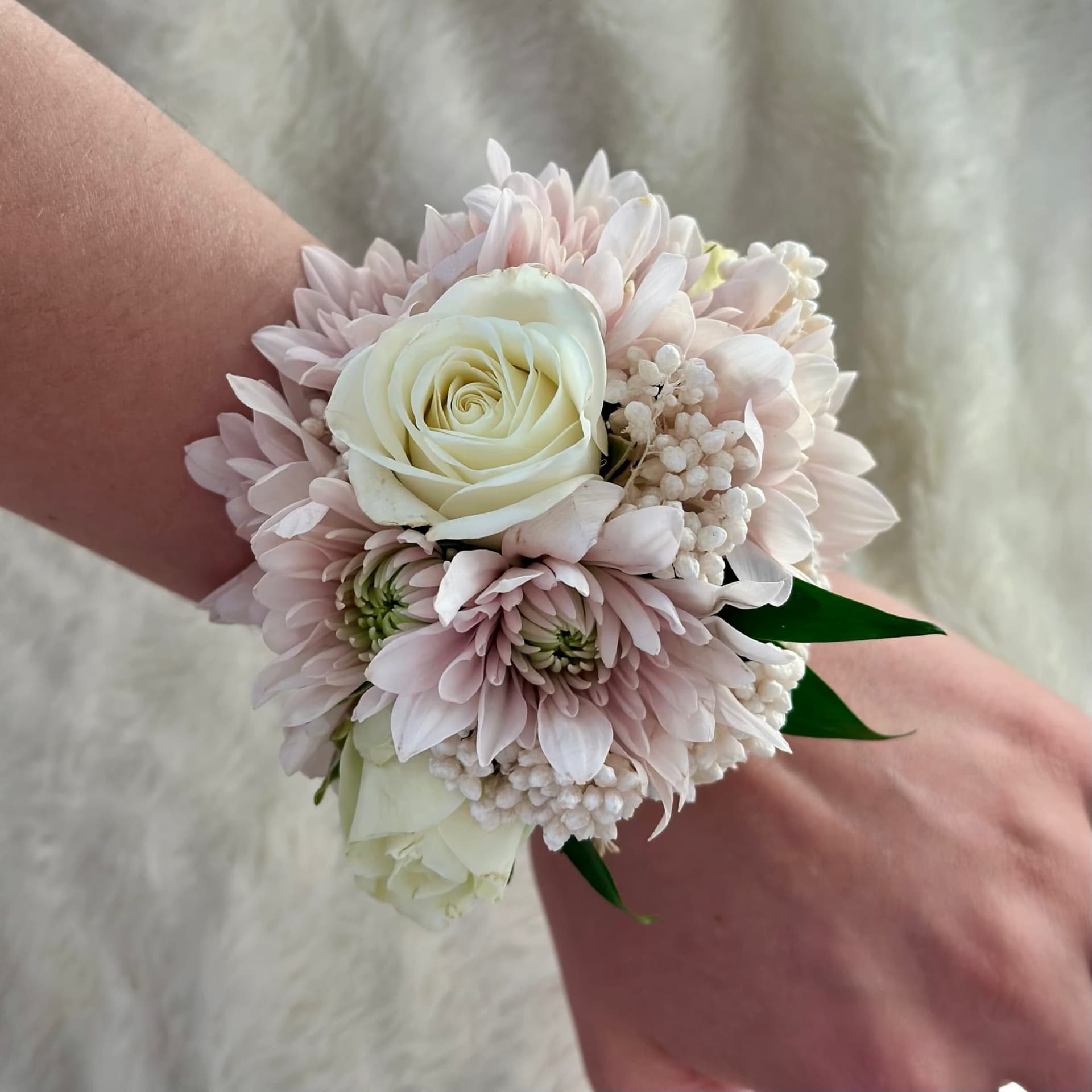 Wrist Corsage — photo 2