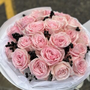 Pink O’Hara and berry