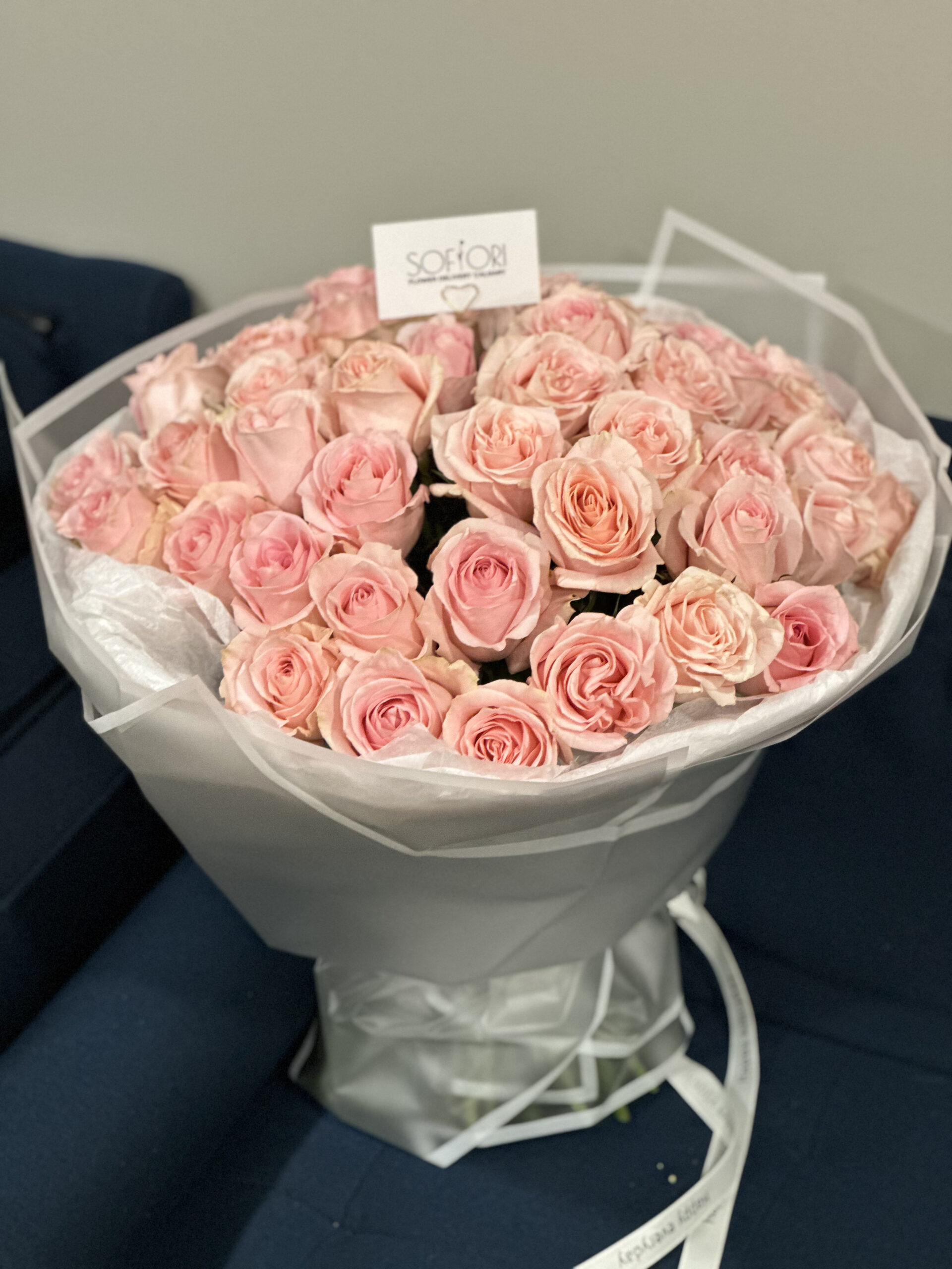 Luxury Garden Peach Roses - Image 3