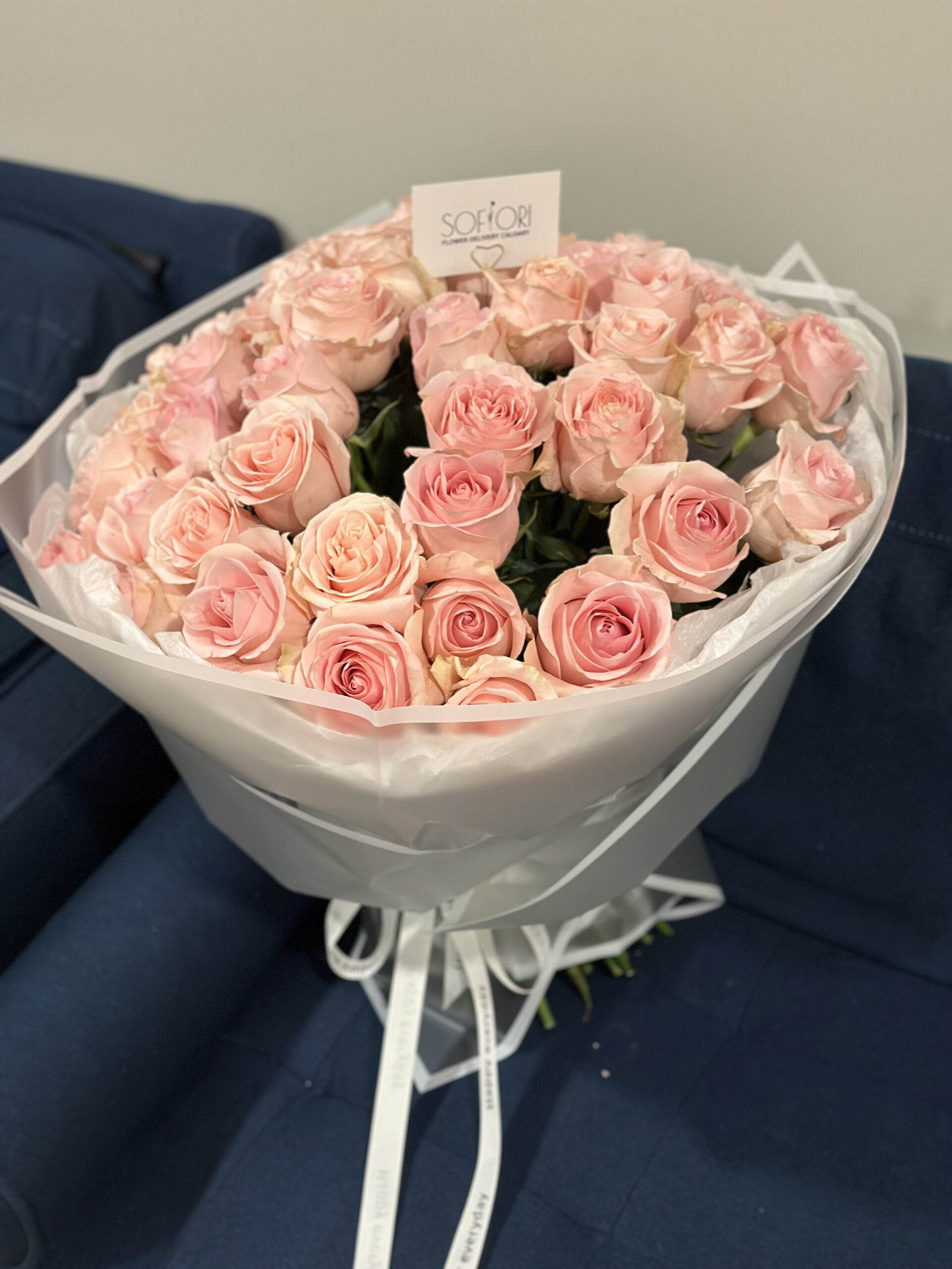Luxury Garden Peach Roses - Image 2
