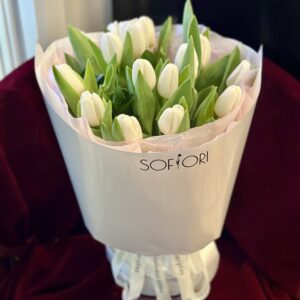 White tulips 15 stems